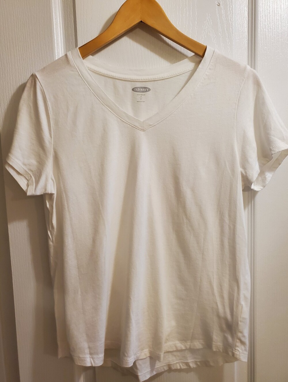 Old Navy Classic White V-Neck Tee